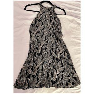 Leaf pattern print dress